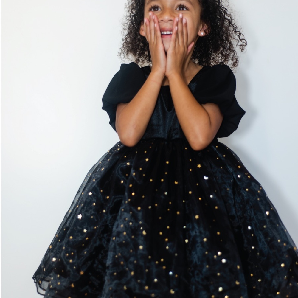 Taylor Joelle - Black and Gold Sparkle Dress - size 7